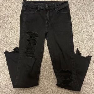 AE Black High Rise Distressed Jegging
